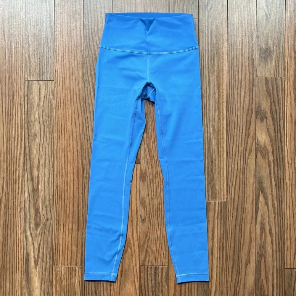 SOLD Lululemon Wunder Under High-Rise
Tight 25" *Full-On Luxtreme - Picture 6 of 11